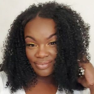 Meet your Posher, Kristin